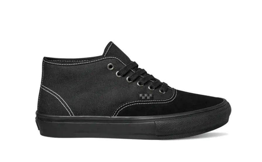 Skate Authentic Mid (Blackout)