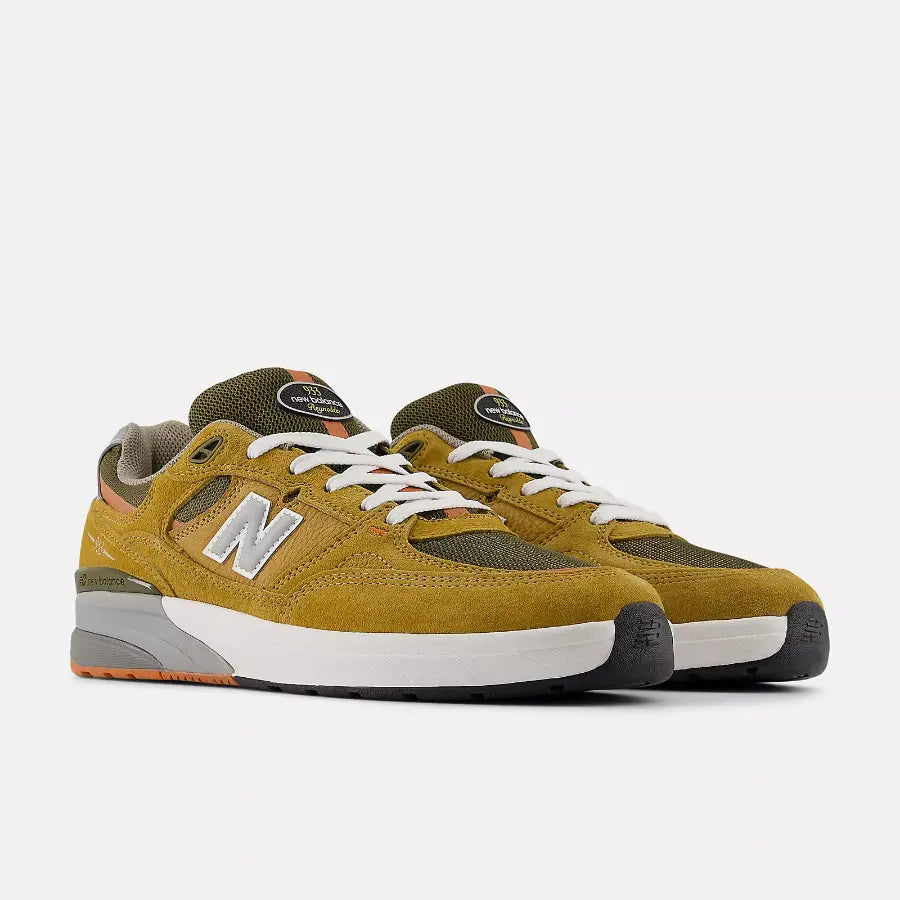 Andrew Reynolds 933 (brown/brown)