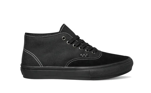 Skate Authentic Mid (Blackout)